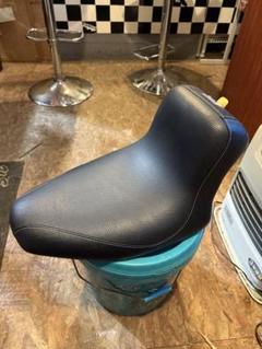 SUNDANCE サンダンス ソロシート ソフテイル EVO エボ Softail Tuck'n Roll Solo Seatソフテイル用タックロール