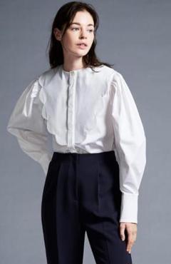 【美品】AMICA アミカ スカラップブラウス