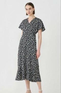 【本物保証】 トゥモローランド カシュクール フラワープリント ボールジィ ワンピース