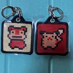 ポケモン　金銀　25周年　刺繍キーホルダー　ピカチュウ　ヤドン　2点セット 値下げ中 ポケモン 金銀 25周年 刺繍キーホルダー ピカチュウ
