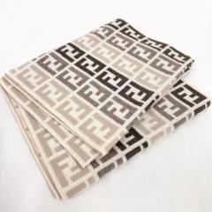 2025年最新】fendi マフラー ズッカの人気アイテム - メルカリ