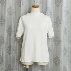 リブ編みホワイトTシャツ フリル付き ZARA - ザラ フリル付きリブ編みTシャツ ホワイト Mの通販 by