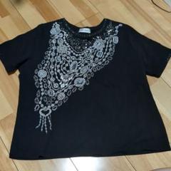オシャレ　スパンコール付き　Ｔシャツ