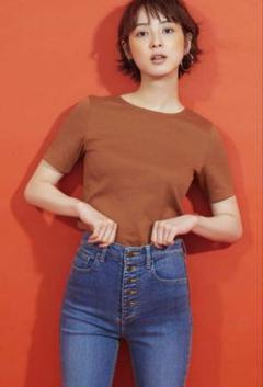 【新品タグ付き】アンティミテ　intimite スキニーデニム 新品タグ付き】アンティミテ intimite スキニーデニム