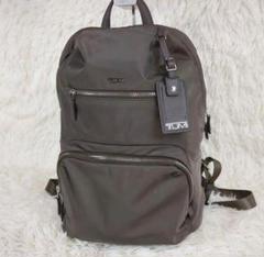 TUMI ハーパー ビジネスバックパック 収納多数 - メルカリ