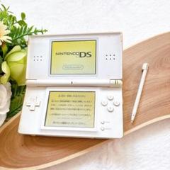 動作確認済みニンテンドーDSLiteホワイト本体ソフト１本とタッチペン付き