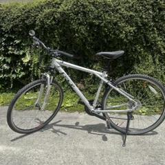 ♥ 大特価 GT TRANSEO 4.0 クロスバイク 700X50C 引き取り 923909_spec1.jpg