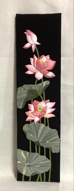 手作り押絵の壁飾り『山茶花(ピンク)』