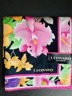 ✤オーキッド様✤LEONARD 花柄シルクスカーフ　【美品】 2025年最新】レオナール スカーフの人気アイテム - メルカリ