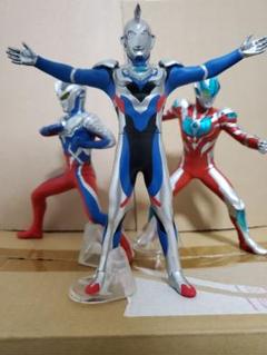 英雄勇像　ウルトラマンティガ・ゼロ・ギンガ・Z ・ダイナ・オーブ　8体セット hq720.jpg?sqp=-
