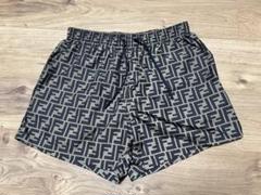 【国内発】FENDI ナイロン ショートパンツ ロゴ入 ギフト包装可 国内発】FENDI ナイロン ショートパンツ ロゴ入 ギフト包装可