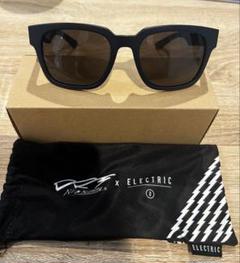 ELECTRIC - DRT×ELECTRIC TINY KLASH 黒 新品 ELECTRIC×DRT TiNY KLASH Low 2個 (おまけ付き) ELECTRIC WHITE