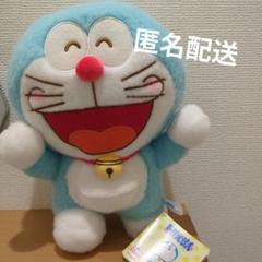 ドラえもん　赤いほっぺ　Lぬいぐるみ　〜バンザイポーズ〜
