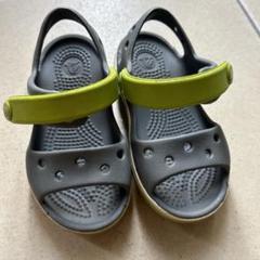 crocs ベビーサンダル グレー/ライム
