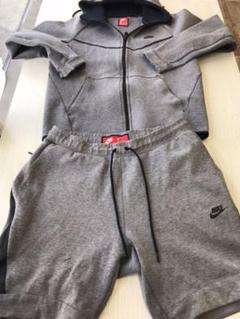 NIKE テックフリース