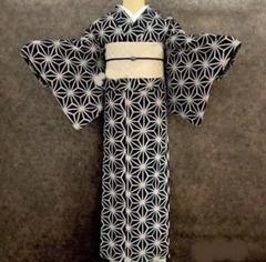 □最高級しじら織浴衣 麻の葉黒□反物染め抜きの抜染□着物着用