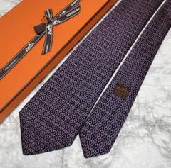 ［美品］HERMES ネイビー ピンク 幾何学模様 ネクタイのサムネイル