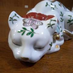 伊万里焼 眠り猫 陶器製 置物 金彩 オブジェ インテリア 古