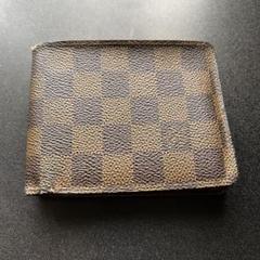Louis Vuitton(ルイ・ヴィトン)正規品　 ブラウン　二つ折り財布
