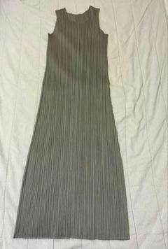 PLEATS PLEASE グレー ノースリーブ ロングワンピース　サイズ3 PLEATS PLEASE グレー ノースリーブ ロングワンピース サイズ3