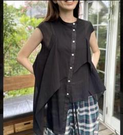 タグ付き未使用　AVIE ノースリーブ シャツのサムネイル