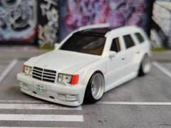 ホットウィールカスタム メルセデスベンツ E36 AMG ✩段リム☆トミカ改造 ホットウィールカスタム メルセデスベンツ E36 AMG ✩段リム