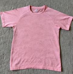 ユニクロ　キッズ　Tシャツ　速乾　130㎝　ピンク