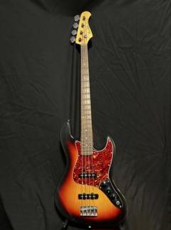 バッカス　ユニバース　ジャズベース　リフィニッシュ　そこそこ美中古品 バッカス(BACCHUS)|ベースギター・ジャズベースタイプ|HARDOFF