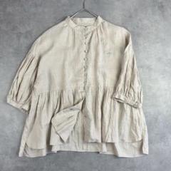 オオカミとフクロウ フクロウと道草のタンタン リネンバンドカラーギャザーブラウス オオカミとフクロウ フクロウと道草のタンタン リネンバンド