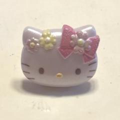 サンリオ　バスボム　アクセサリーマスコット　キティちゃんのサムネイル