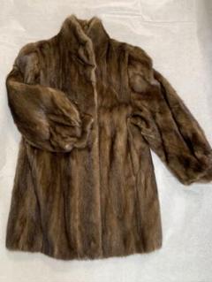 SAGA MINK プラウン毛皮コート ショート丈 □美品□SAGA MINK サガミンク コート サイズF ミンクファー