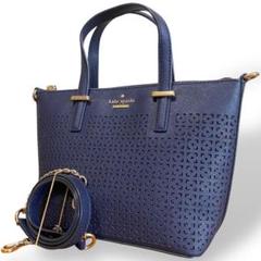 kate spade ネイビー トートバッグ 新品未使用ですが、傷と歪み