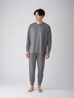 JAL国際線ファーストクラスのリラクシングウェア「ReD（レッド