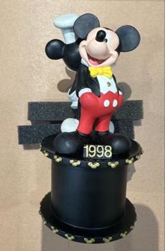 ミッキーミニー生誕70年周年 ペアウォッチフィギュアセット