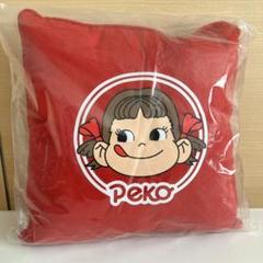 ペコちゃん　クッション　赤