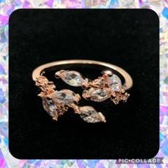 ★ピンクゴールド♡新品♡リーフリング♡ラインストーン♡フリーサイズ♡
