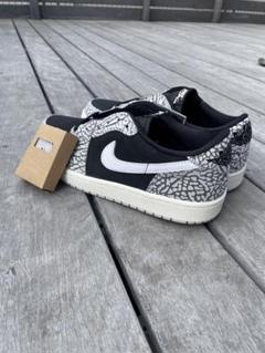 Nike Air Jordan 1 Low OG ナイキ ブラックセメントのサムネイル