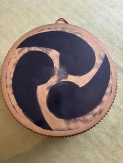 和太鼓 釣太鼓 楽太鼓 三巴紋 和楽器 和太鼓 釣太鼓 楽太鼓 三巴紋 和楽器 - メルカリ