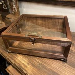 木製ガラスケース