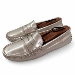 2025年最新】Tod's カラー：シルバー系 ローファー・革靴の人気
