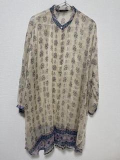 ZARA 花柄 長袖シャツ クリーム色