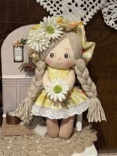 小さなカントリードールちゃん　イエローちゃん　ハンドメイド