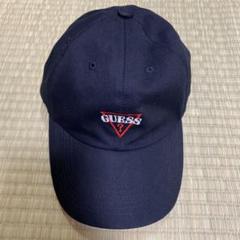 GUESS ブラックキャップ ロゴ入りとＴシャツの２点セット（値下げ）