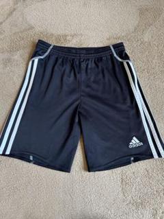 adidas FORMOTION ブラックハーフパンツ　140