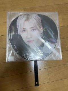 ONEUS グッズ　ファヌン　団扇　2点セット 2025年最新】oneus シオン うちわの人気アイテム - メルカリ