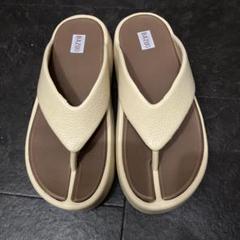 新品　サンダル　トング　厚底　低反発　ナゴンスタンス　ommo 軽い　ロク　ザラ