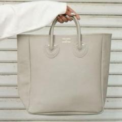 YOUNG&OLSEN エンボスドレザートート　M ベージュ