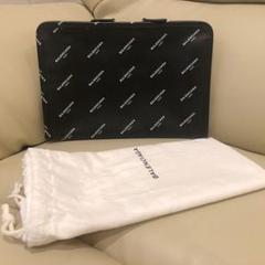 BALENCIAGA ロゴ クラッチバッグ