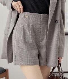 Chicoチャーム付きタックショートパンツ Sサイズ - メルカリ