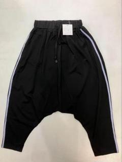 【残わずか】 黒× 白ライン サルエルパンツ フリーサイズ ウエストゴム モードのサムネイル